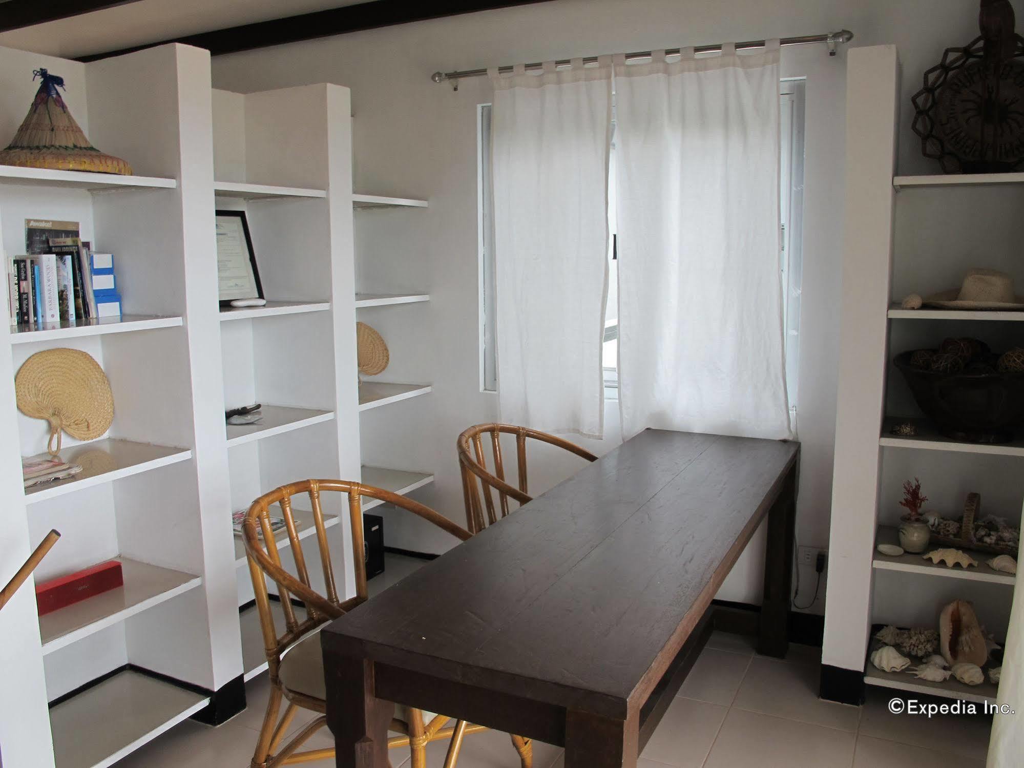 Seahorse Villa Puerto Galera Εξωτερικό φωτογραφία