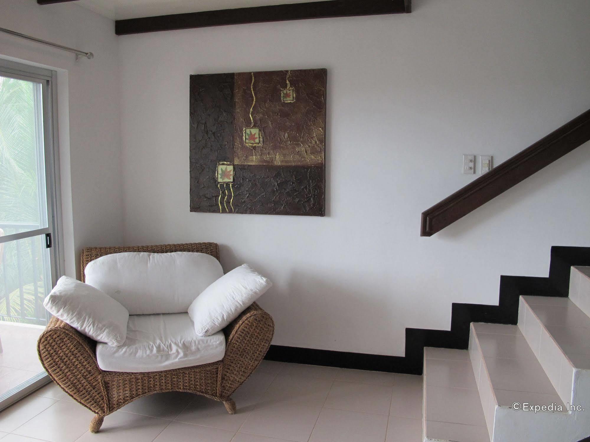 Seahorse Villa Puerto Galera Εξωτερικό φωτογραφία