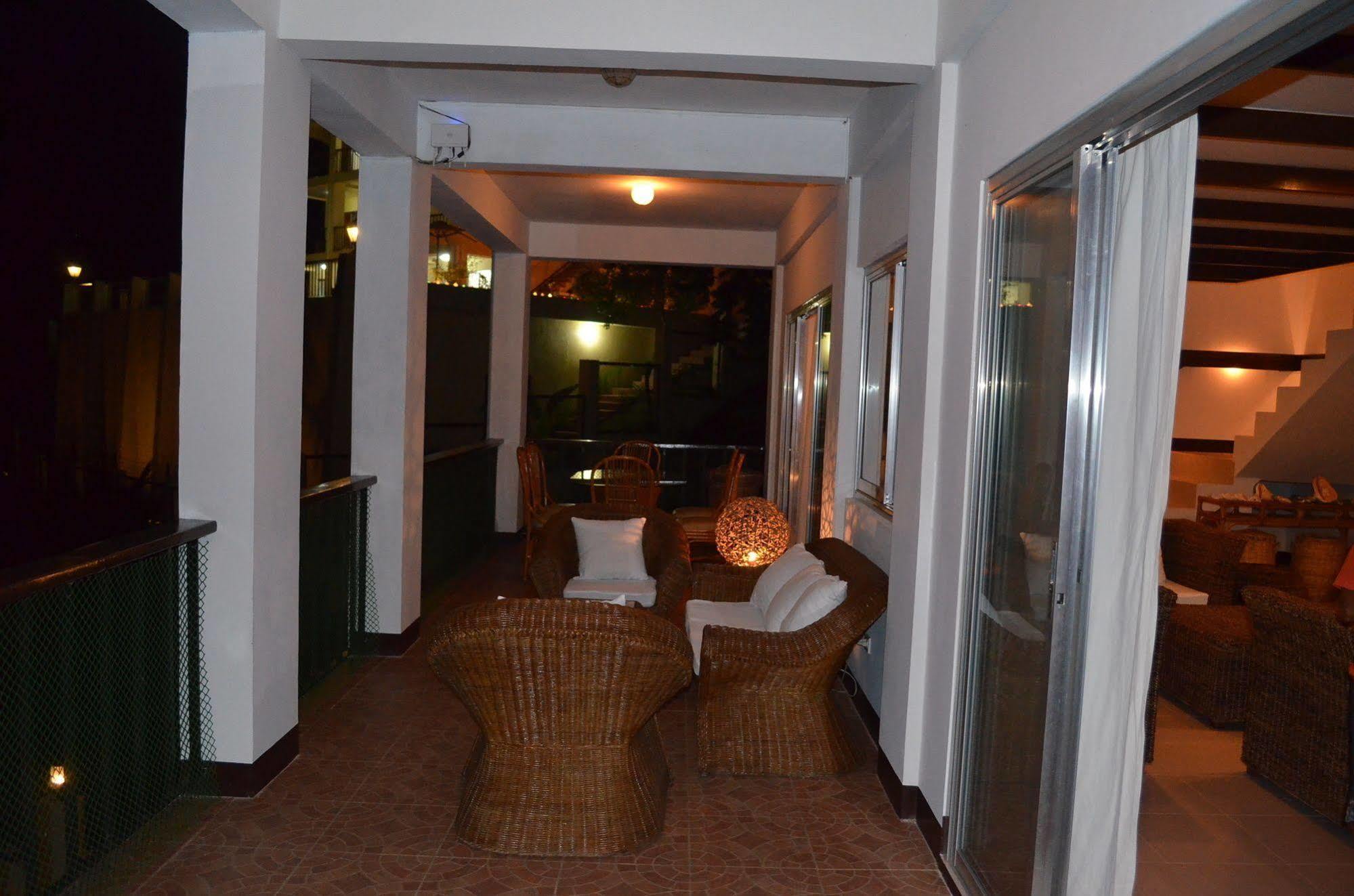 Seahorse Villa Puerto Galera Εξωτερικό φωτογραφία